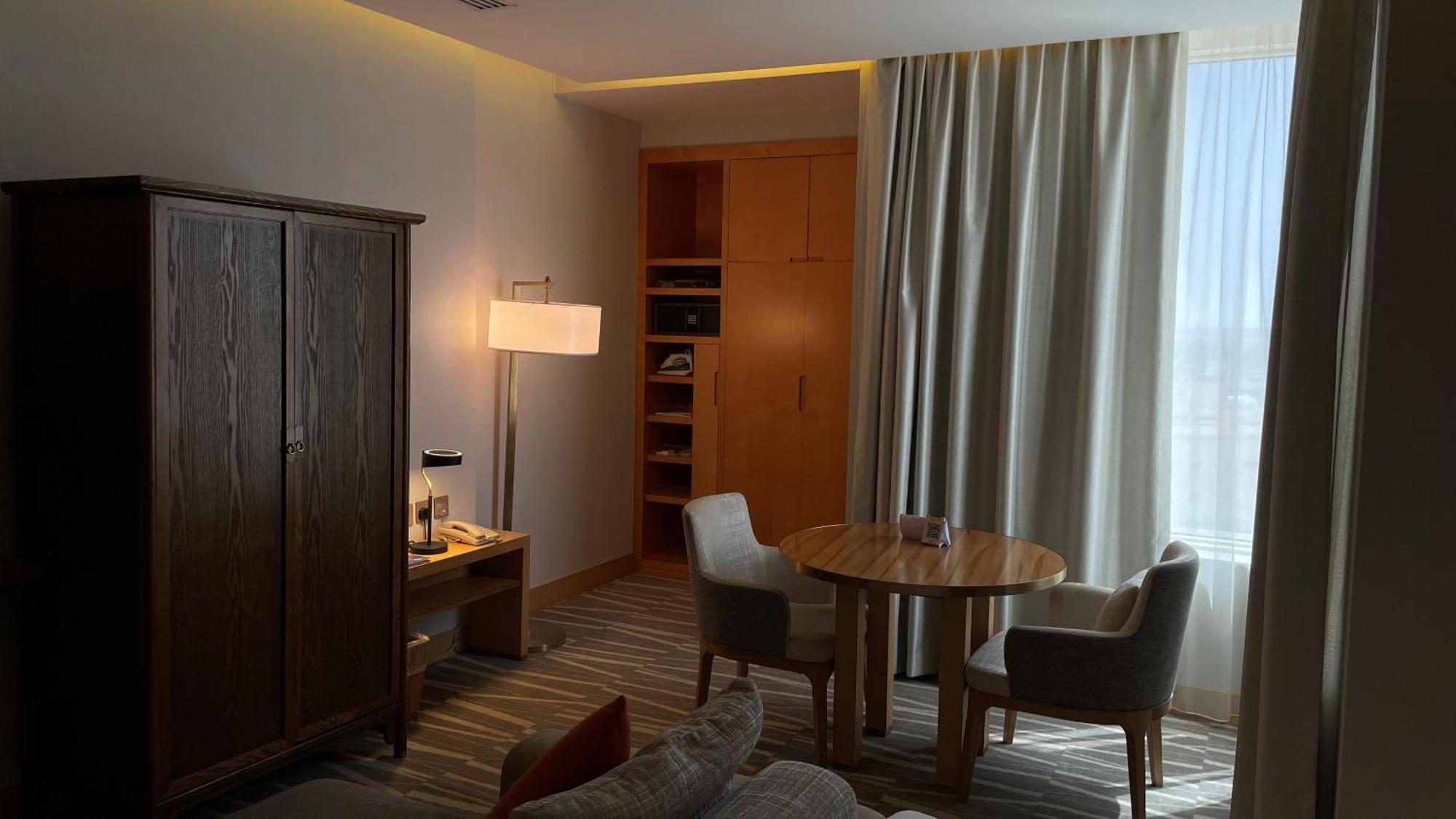 Ramada Hotel & Suites By Wyndham Al Qassim Al Bukayriah Esterno foto A room at the hotel