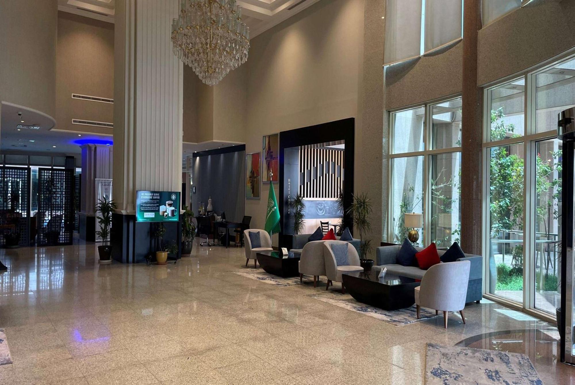 Ramada Hotel & Suites By Wyndham Al Qassim Al Bukayriah Esterno foto