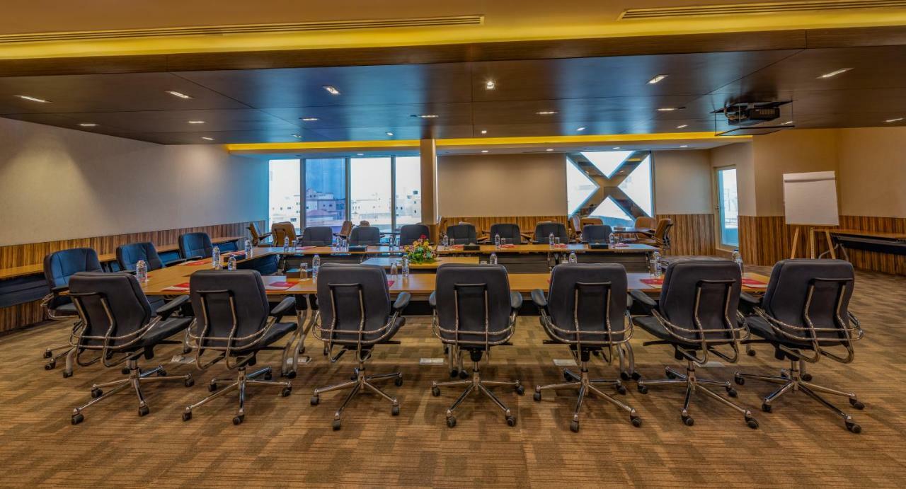 Ramada Hotel & Suites By Wyndham Al Qassim Al Bukayriah Esterno foto The 10th National Assembly chamber